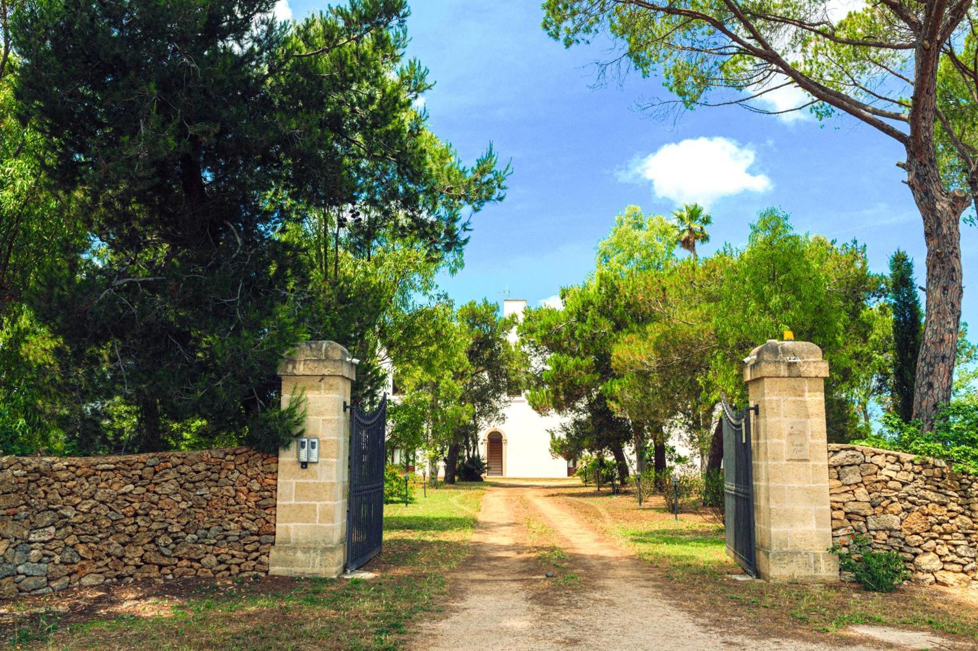 Tenuta Afra Squinzano Exterior foto